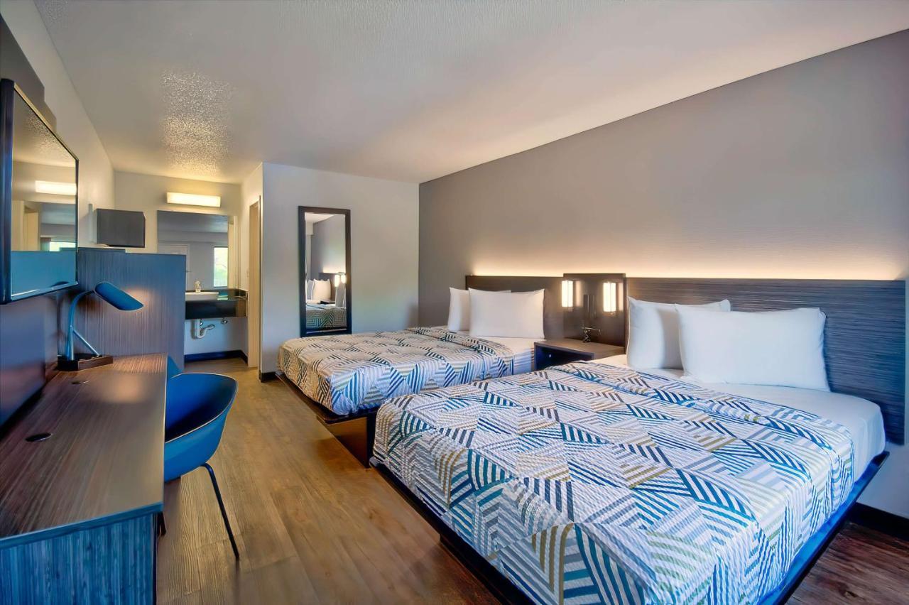 Motel 6-Warren, Mi - Detroit East Екстер'єр фото